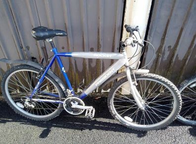 Men's mountain bike