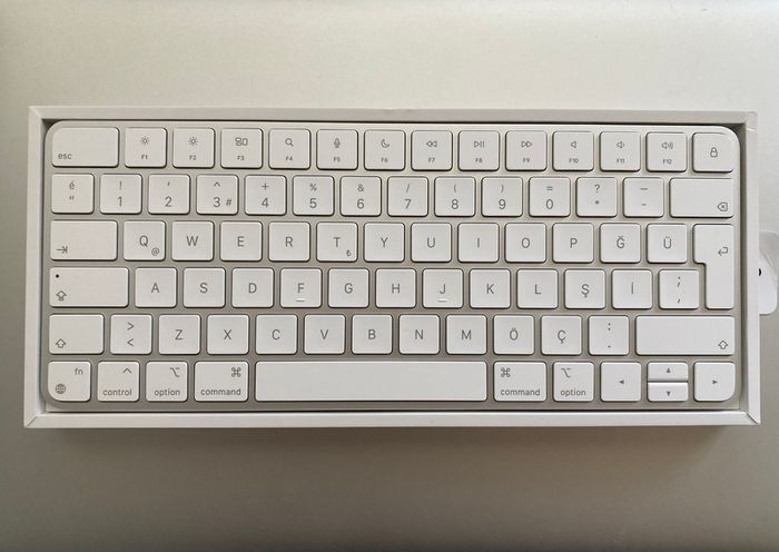 Apple Magic Keyboard 2 - Turkish layout