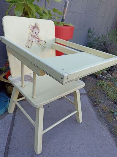 Vintage baby chair
