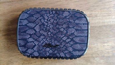 Axel Clutch Bag - Metal Frame with Shoulder Chain