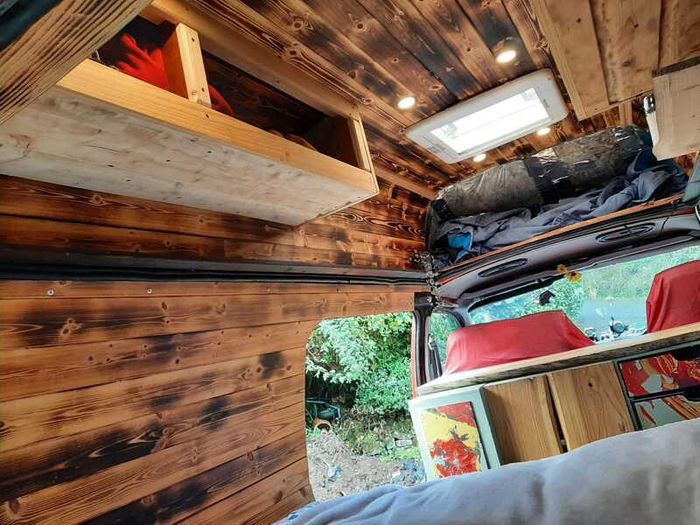 2001 Toyota HiAce