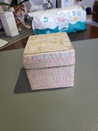 Trinket box