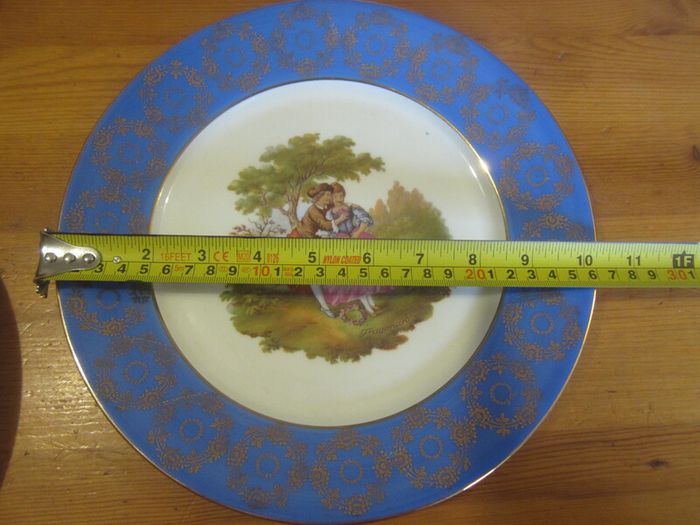 Limoges France plate    10 inch