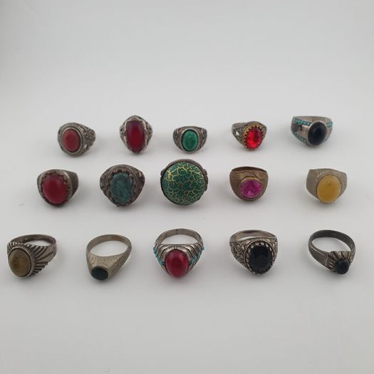 15 Mixed Vintage Rings Antique Style Brass Glass & Stone Collectible Ring Lot