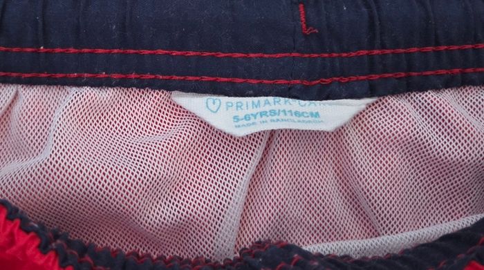 Boys swim trunks size 5-6