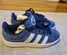 Blue Adidas campus trainers boys/men's  UK 7.5
