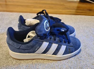 Blue Adidas campus trainers boys/men's  UK 7.5