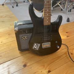 Peavey guitar w/ SXamp+lead