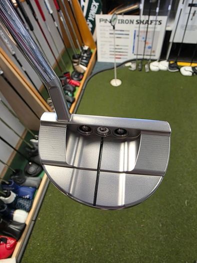Scotty Cameron Champions Choice Button Back 5.5 Putter 35"