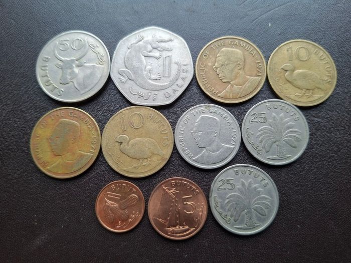 Gambia. A Lot of 11 coins (1971-1987)