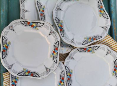 Vintage cake plate & 6 tea plates