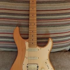 Yamaha Pacifica 112 Electric Guitar + Boston Gig Bag
