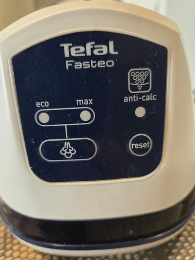 Tefal Fasteo Steam Iron