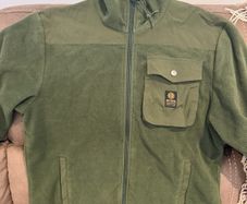 zip top. Man. Good quality. Green. M/L