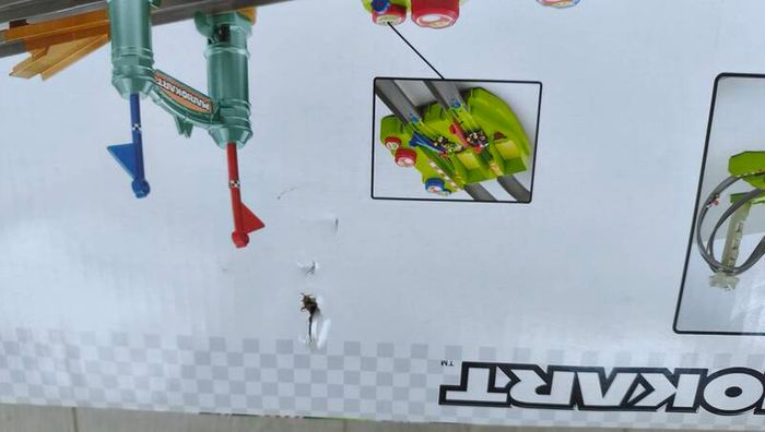 Hot Wheels Mariokart Mario Circuit Lite Track Set super mario power