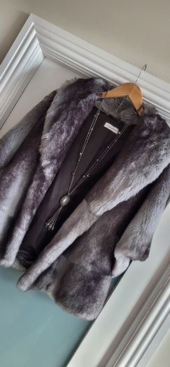 CALVIN KLEIN grey and black faux fur jacket - Sz M (Fit 10-14UK) - Bnwt Rrp 295 USD