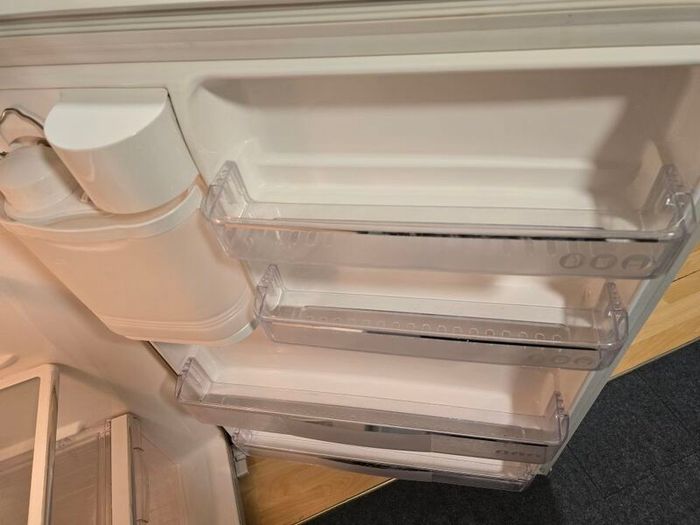 Large LG Fridge Freezer  Clean Fully Functional