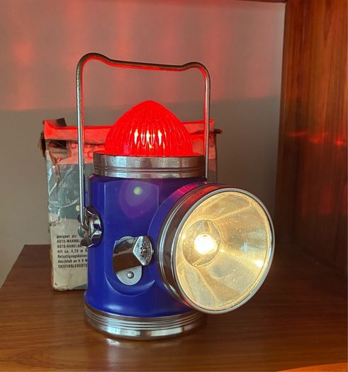 Vintage 1960's LIEZ Flasher King Lantern