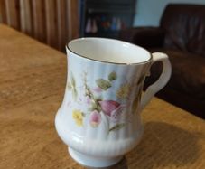 Staffordshire Ashley Bone China England Flower Bouquet Tea Coffee Mug, bone china.