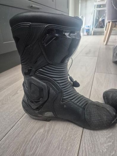 alpinestars boots