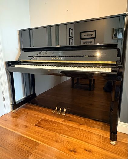 KAWAI K500 Upright Piano