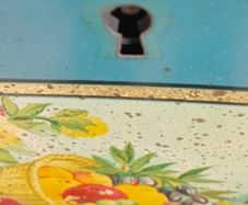 Vintage Thorne'sToffee Tin
