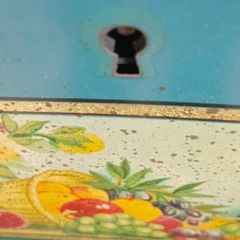 Vintage Thorne'sToffee Tin