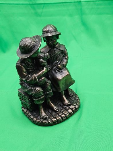 Genesis Fine Arts W1 Puppy Love Boy & Girl Bronze Figurine Ornament