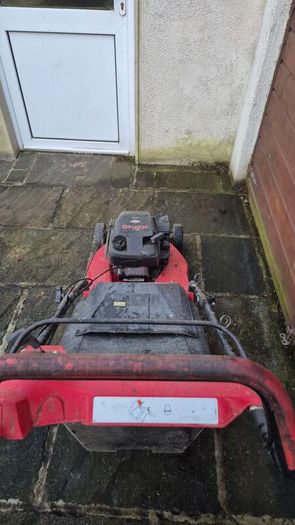 lawnmower  castlegarden