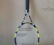 tennis racket