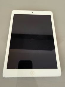 iPad Air + Apple cover/case