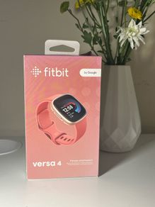 Fitbit Versa 4