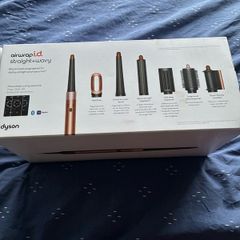 Dyson Airwrap I.D Straight and wavy