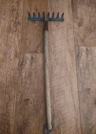 Small Rake