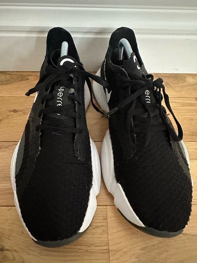 Black Nike Superrep