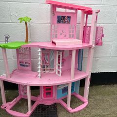 Barbie dream house