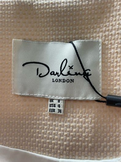 jacket Bnwt darling brand size  8