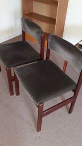 2 genuine Parker knoll chairs in good condition.