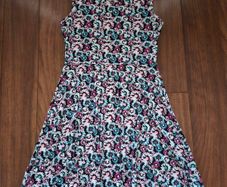 Girls dress