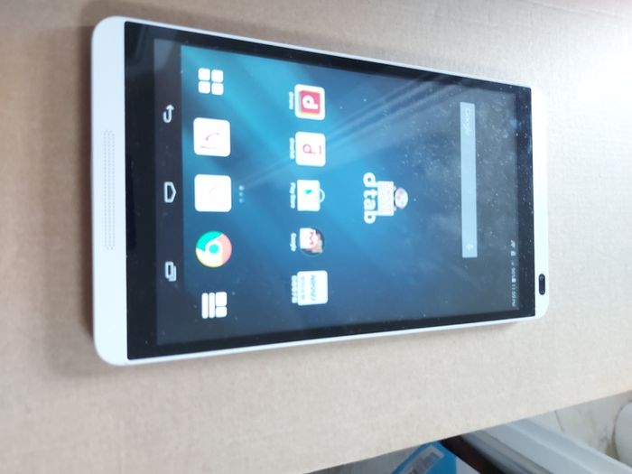 Docomo X DTAB, 16GB, Model d-01G. takes a sim and SD Card, great for watching youtube etc, nice compact 8 inch Tablet
