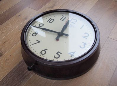 1930s SMITHS Midcentury Vintage Industrial Factory Bakelite Wall Clock - coffee shop, bar, restaurant, waiting room