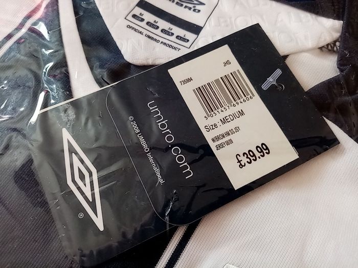 WBA West Bromwich Albion Football Shirt. NEW IN BAG WITH TAG  2008/09 premiership season. no sponsor. Size M Medium. genuine Umbro WBA home Jersey, navy/white stripes, football shirt top baggies.