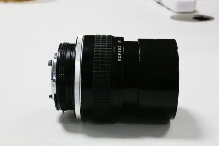 Vintage Nikon NIKKOR 105mm f/1.8 Ai-S Lens