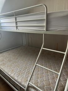bunk bed