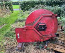 Small rota dung spreader