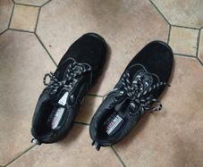 safety shoes 9 number