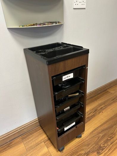 Hair salon furniture need to sell asap