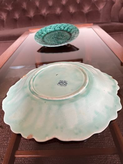 Pair of Late Victorian Collectors Cabbage Plates