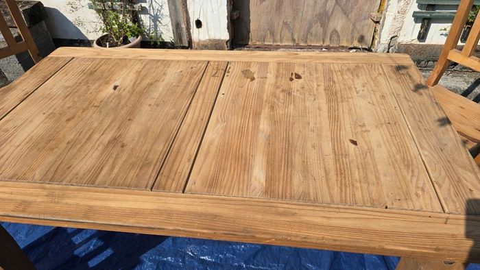 Solid Wooden Kitchen Table plus 4 Chairs Rustic Character