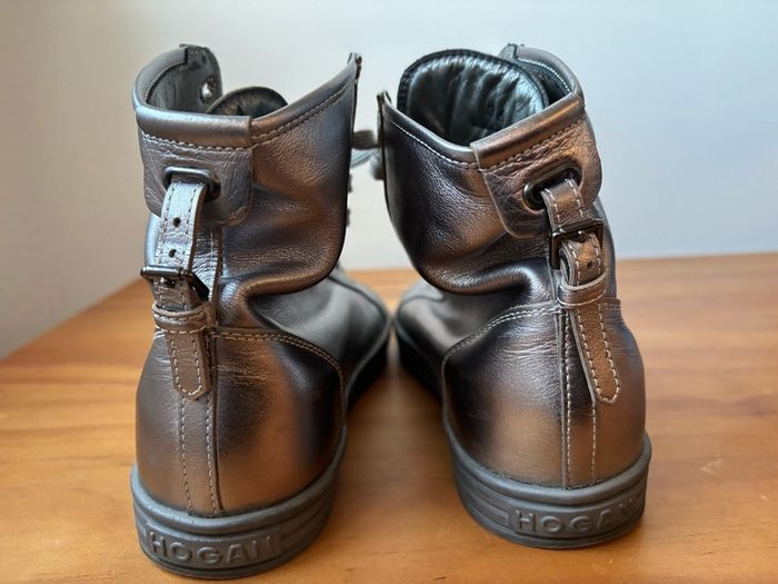Hogan leather trainers size 3 uk